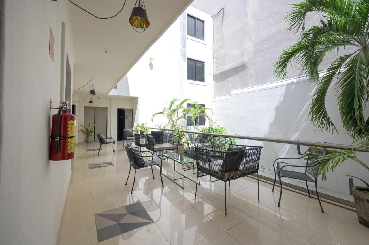 Aruma Hotel Playa del Carmen Exterior photo